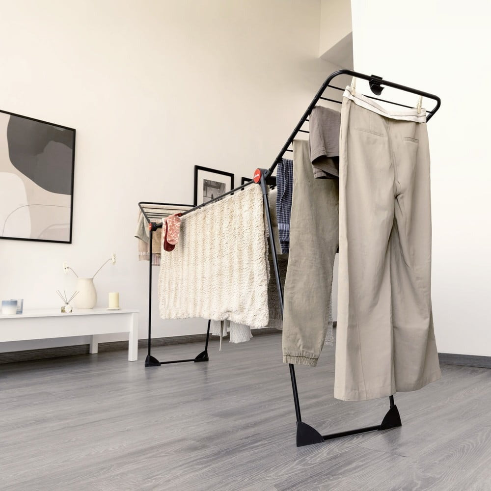Vileda Infinity Flex Noir ® Étendoir à linge intérieur - Cordes XXL de plus de 2 mètres, stable et robuste, transport pratique